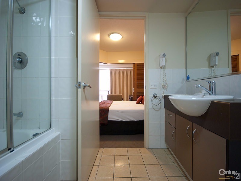 808/42 Surf Parade, Broadbeach QLD 4218