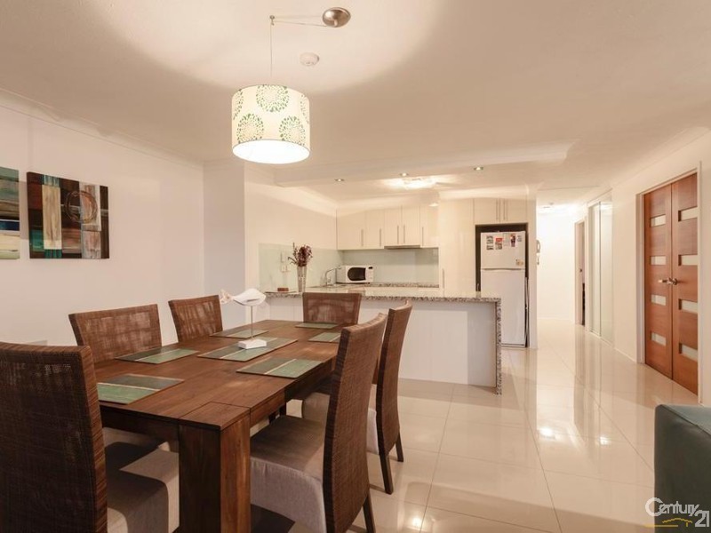 50 Old Burleigh Rd, Surfers Paradise QLD 4217