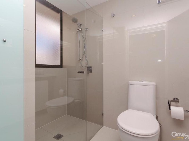 50 Old Burleigh Rd, Surfers Paradise QLD 4217