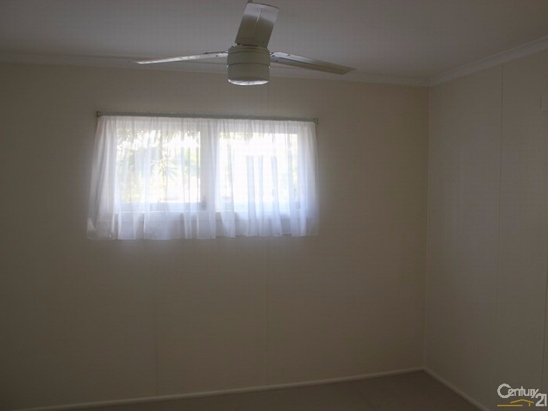 7 Leonard Avenue, Surfers Paradise QLD 4217