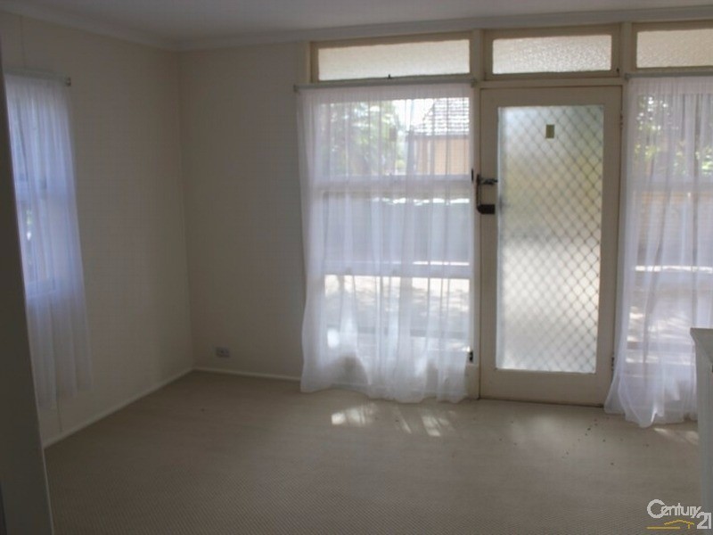 7 Leonard Avenue, Surfers Paradise QLD 4217