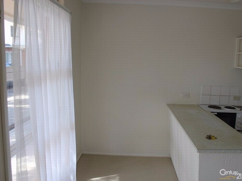 7 Leonard Avenue, Surfers Paradise QLD 4217