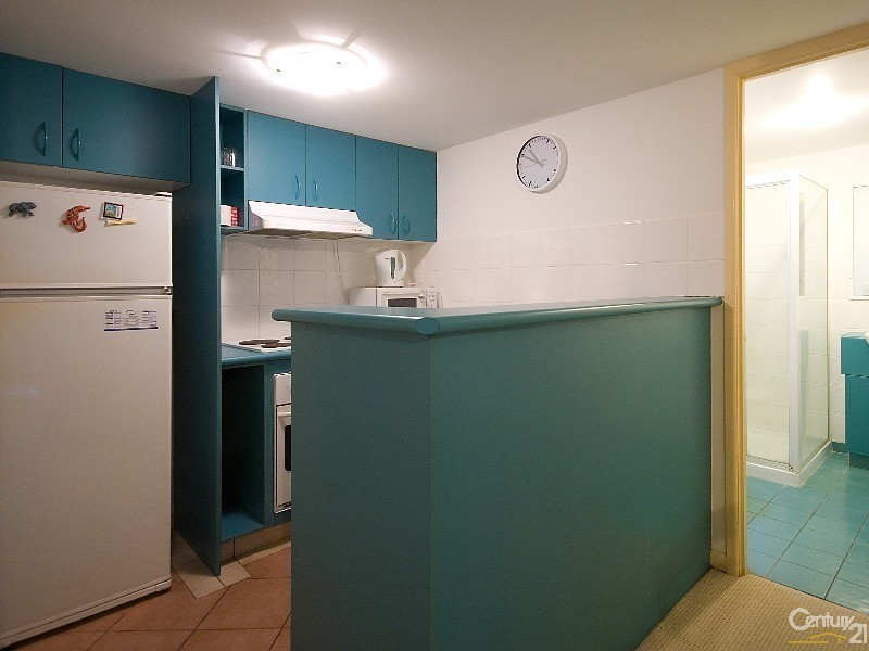 193 Surf Parade, Surfers Paradise QLD 4217