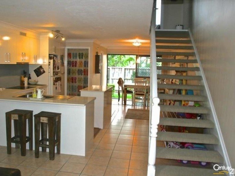 5/105 Christine Avenue, Burleigh Waters QLD 4220