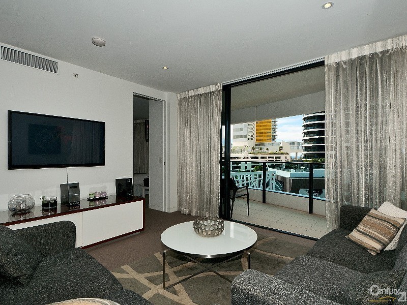 L5/1 Oracle BLVD, Broadbeach QLD 4218