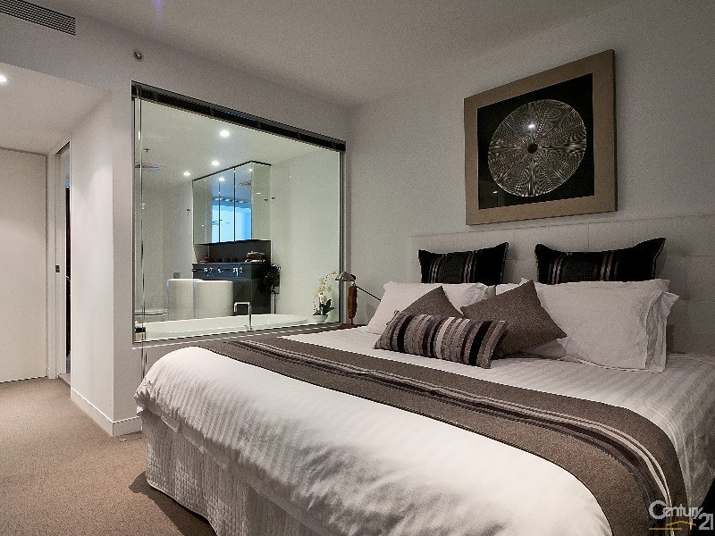 L5/1 Oracle BLVD, Broadbeach QLD 4218