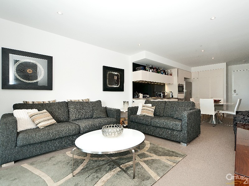 L5/1 Oracle BLVD, Broadbeach QLD 4218