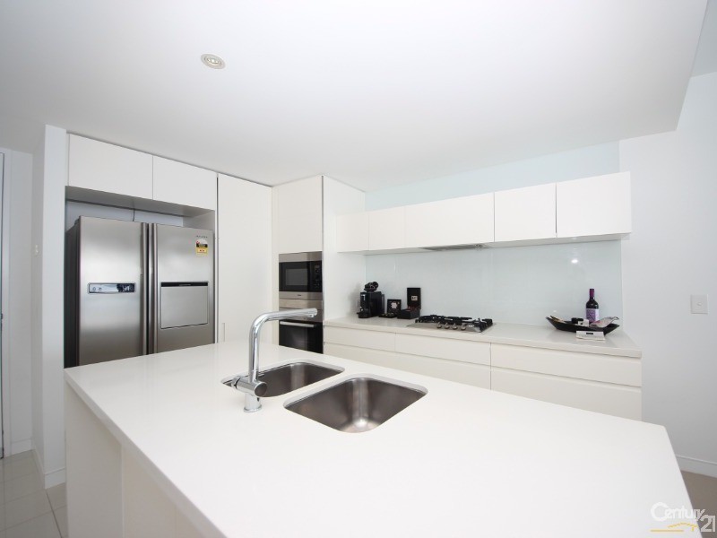 3404/1 The Oracle Boulevard, Broadbeach QLD 4218