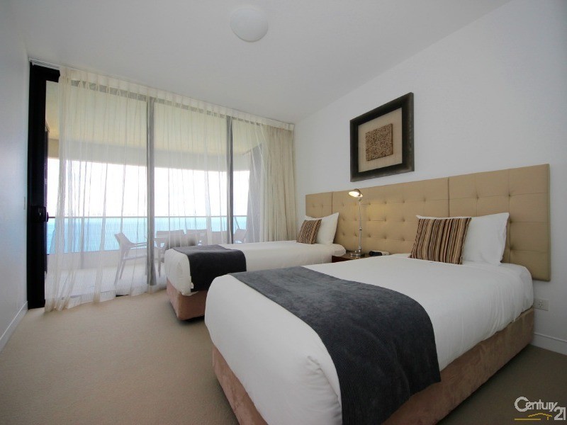 3404/1 The Oracle Boulevard, Broadbeach QLD 4218