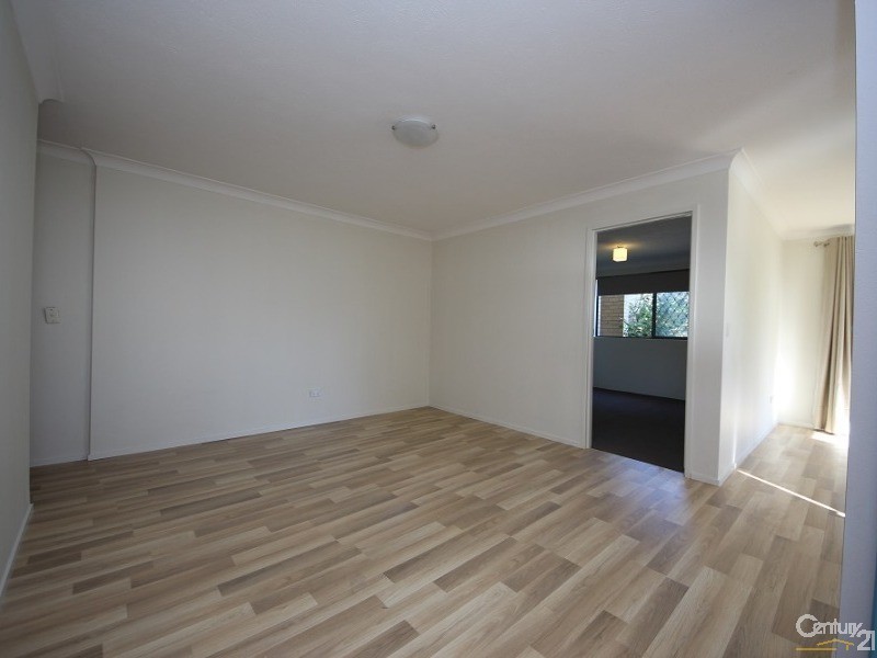 23 Heath Street, Southport QLD 4215