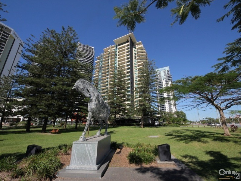 1702/2685 Gold Coast Highway, Broadbeach QLD 4218