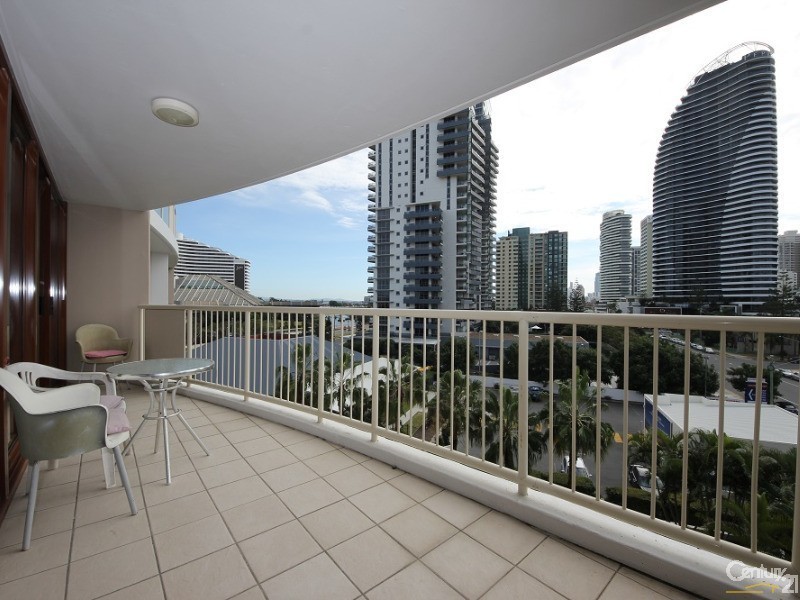 42 Surf Parade, Broadbeach QLD 4218