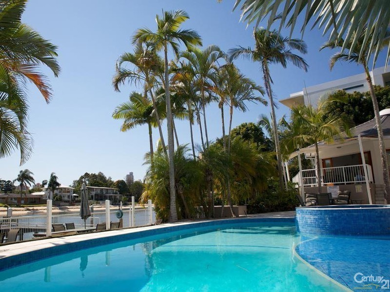 1D/11 Eady Ave, Broadbeach Waters QLD 4218