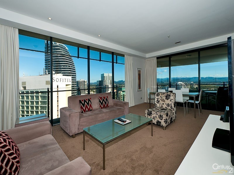 89 Surf Parade, Broadbeach QLD 4218