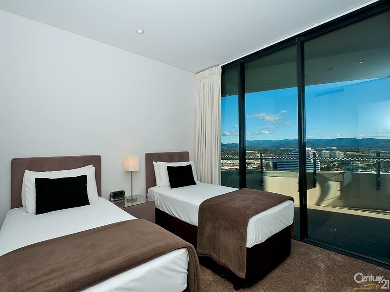 89 Surf Parade, Broadbeach QLD 4218