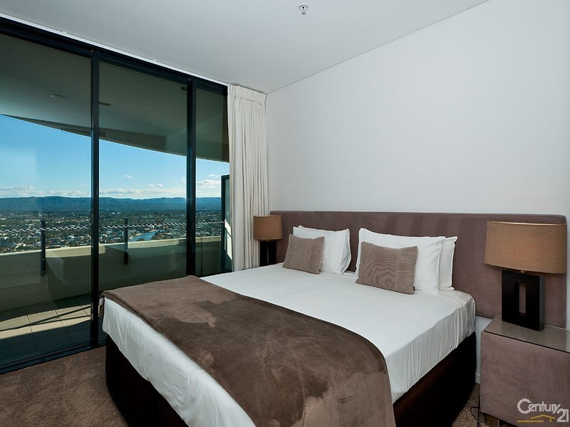 89 Surf Parade, Broadbeach QLD 4218