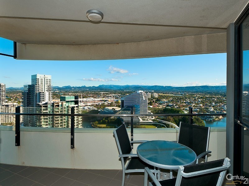 89 Surf Parade, Broadbeach QLD 4218
