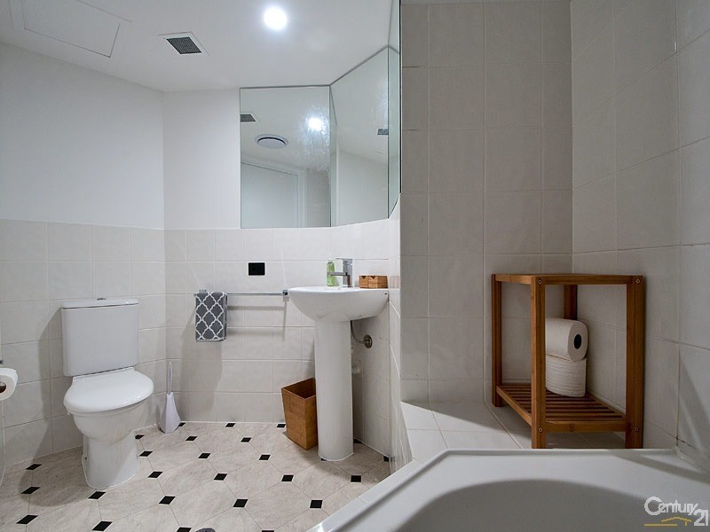 1208/42 Surf Parade, Broadbeach QLD 4218