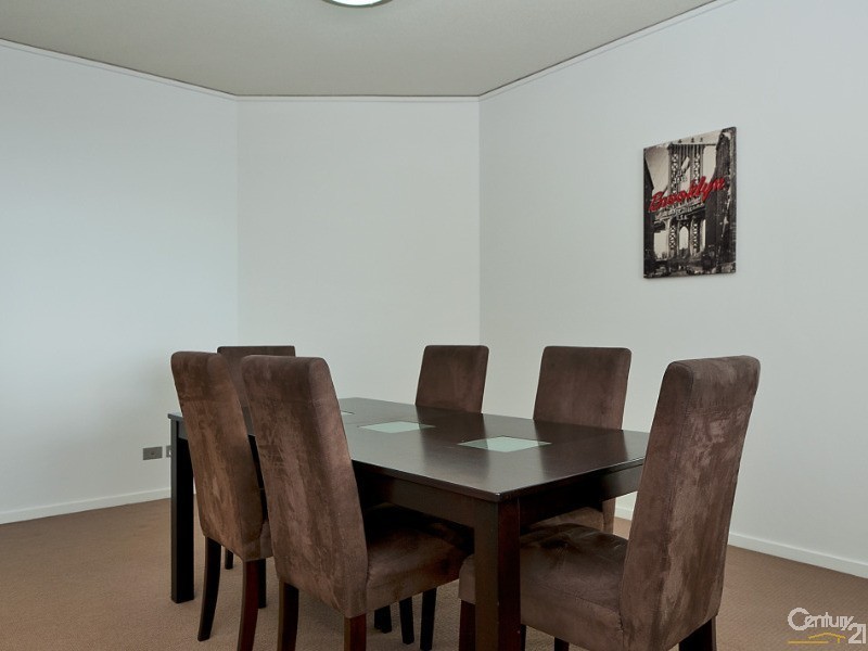 1702/22 Surf Parade, Broadbeach QLD 4218