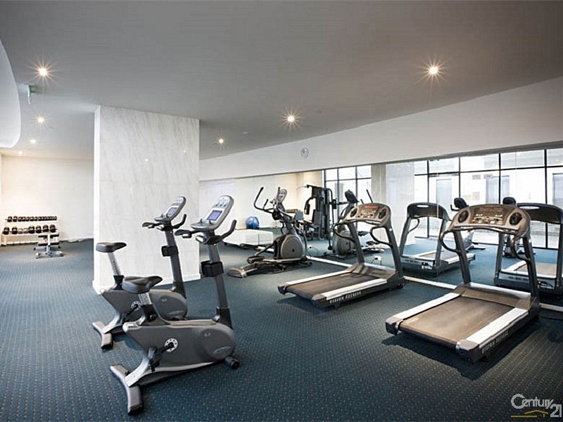 1702/22 Surf Parade, Broadbeach QLD 4218