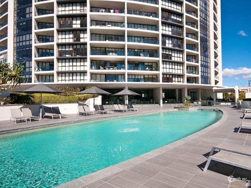1702/22 Surf Parade, Broadbeach QLD 4218