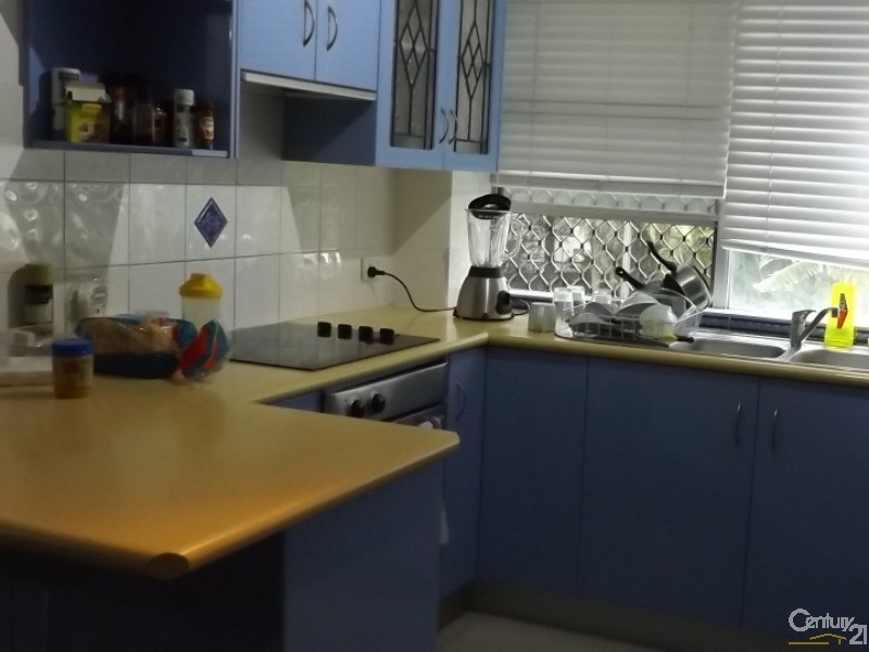 3 Old Burleigh Rd, Surfers Paradise QLD 4217