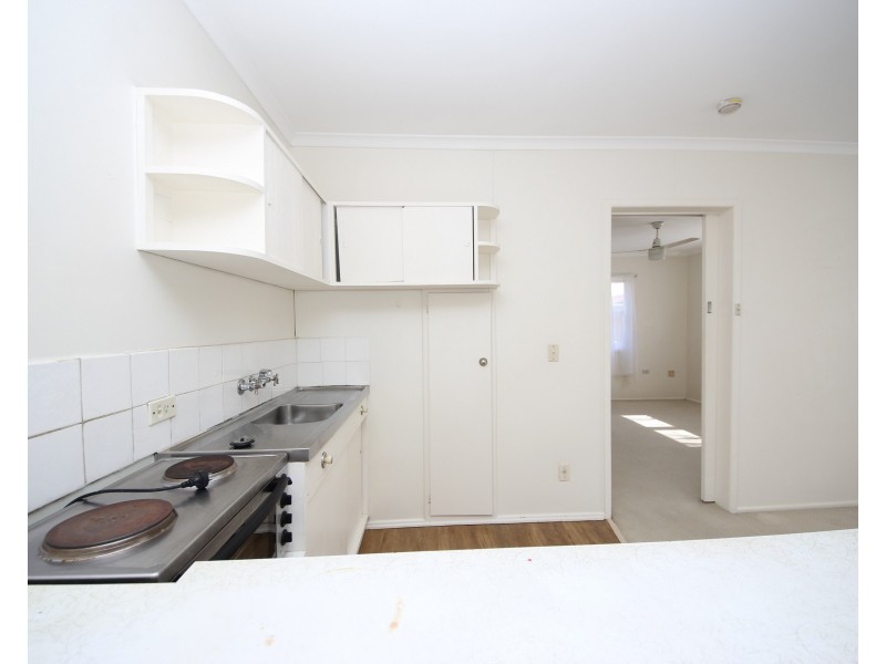 1/7 Leonard Avenue, Surfers Paradise QLD 4217