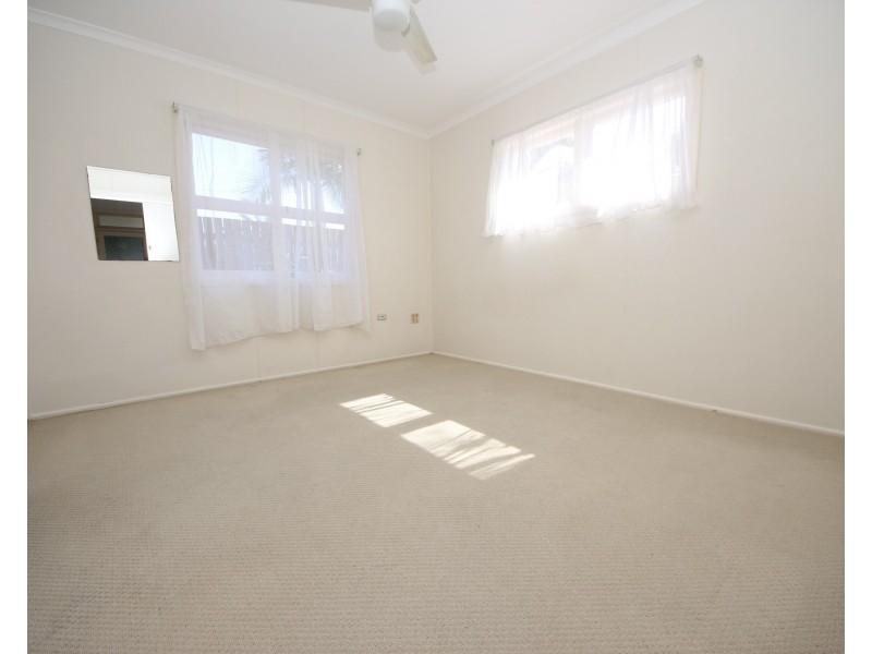 1/7 Leonard Avenue, Surfers Paradise QLD 4217