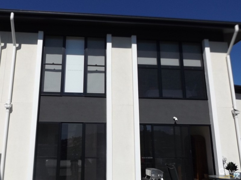 26 Hotham Drive, Pacific Pines QLD 4211