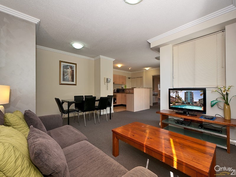 136 Marine Parade, Southport QLD 4215