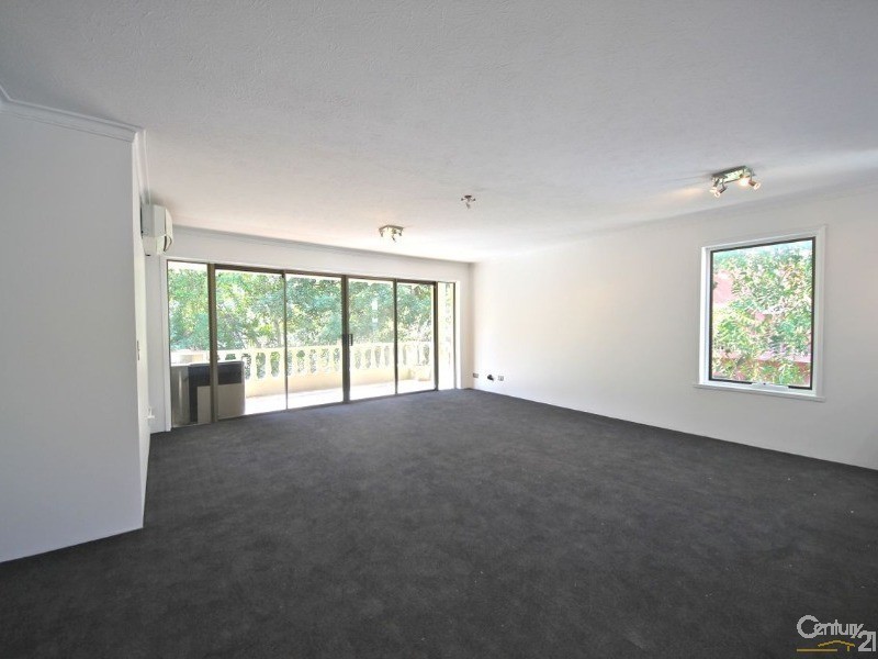 4/27 Second Avenue, Broadbeach QLD 4218