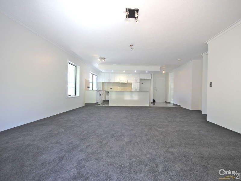 4/27 Second Avenue, Broadbeach QLD 4218