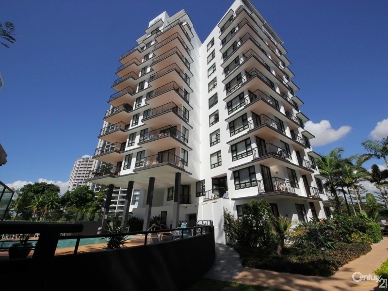 30 Surf Parade, Broadbeach QLD 4218