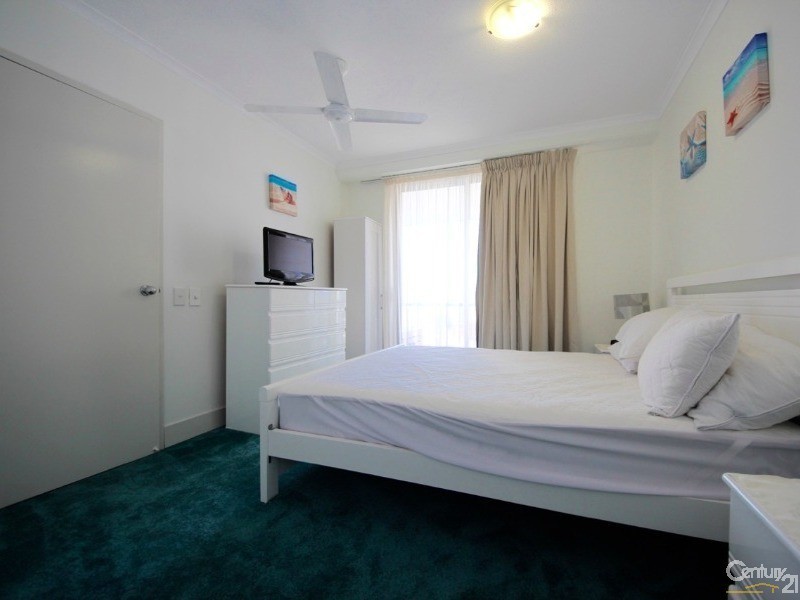 30 Surf Parade, Broadbeach QLD 4218