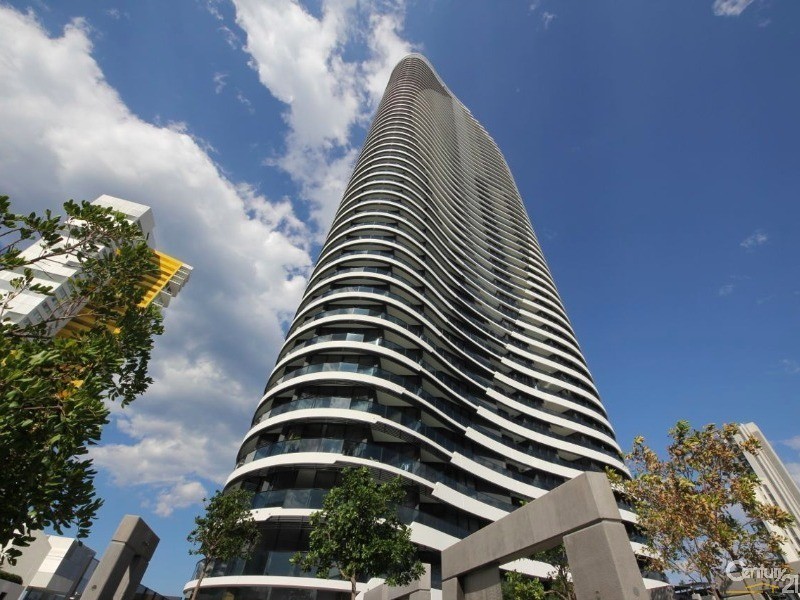 1 The Oracle Boulevard, Broadbeach QLD 4218