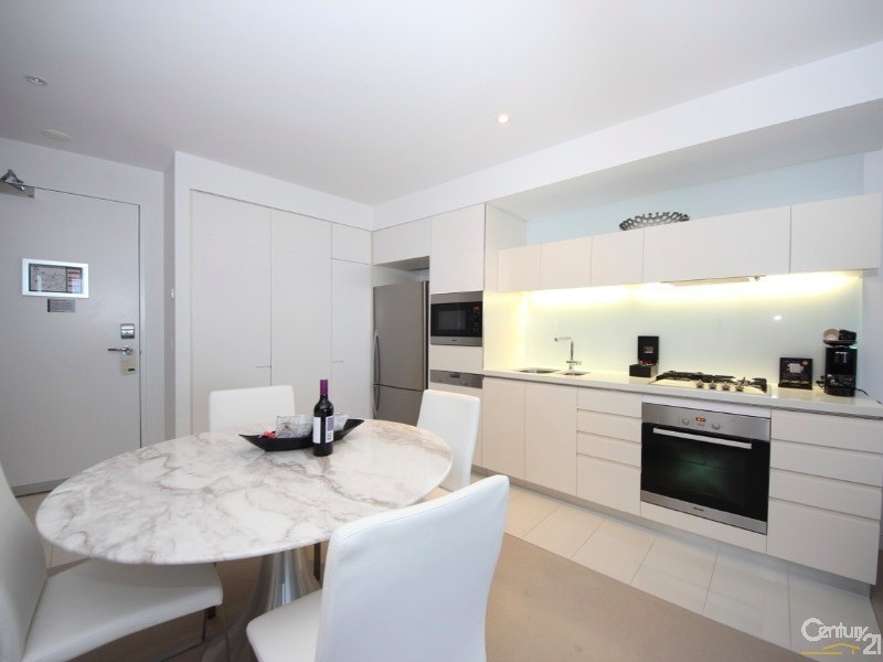 1 The Oracle Boulevard, Broadbeach QLD 4218