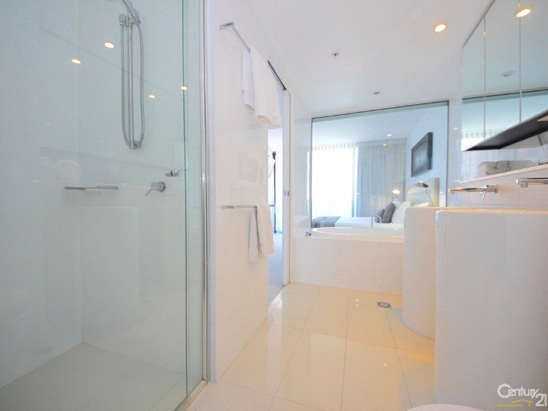 1 The Oracle Boulevard, Broadbeach QLD 4218