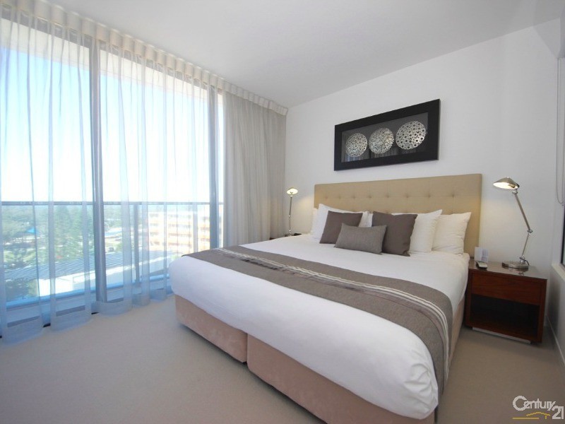 1 The Oracle Boulevard, Broadbeach QLD 4218