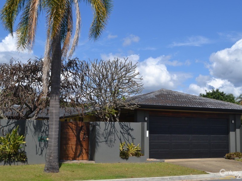 8 Huon Street, Broadbeach Waters QLD 4218