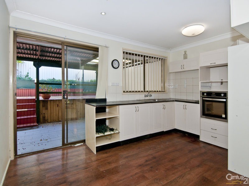 4 Virginia Grove, Southport QLD 4215