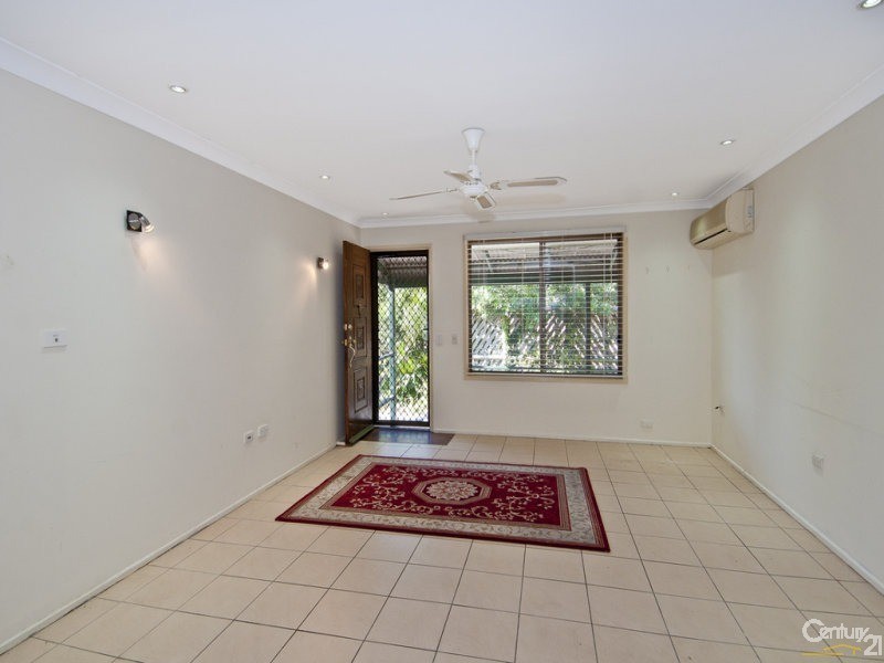 4 Virginia Grove, Southport QLD 4215