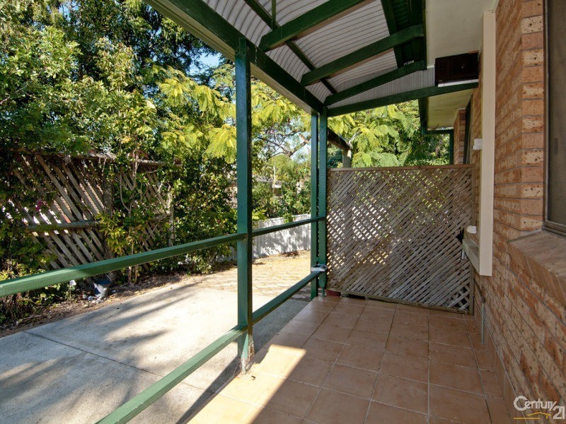 4 Virginia Grove, Southport QLD 4215