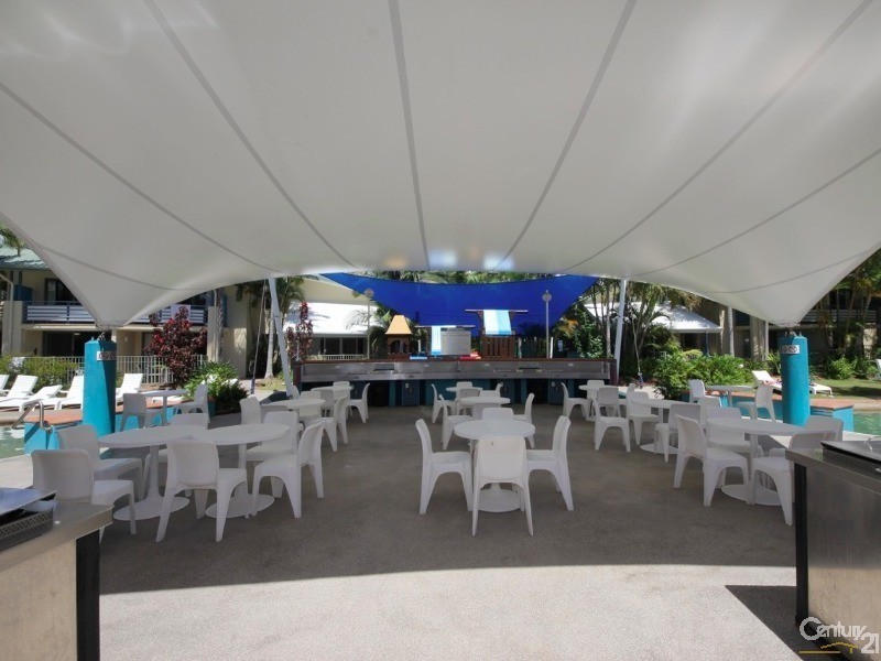 19/10 Alexandra Avenue, Mermaid Beach QLD 4218