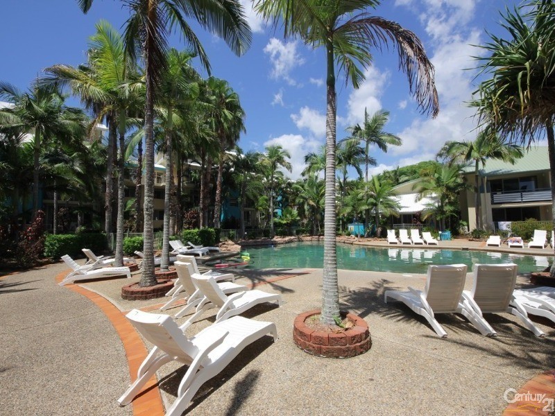 19/10 Alexandra Avenue, Mermaid Beach QLD 4218