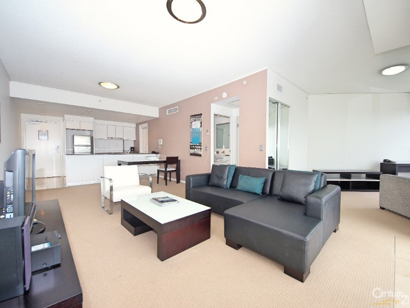 1007/22 Surf Parade, Broadbeach QLD 4218