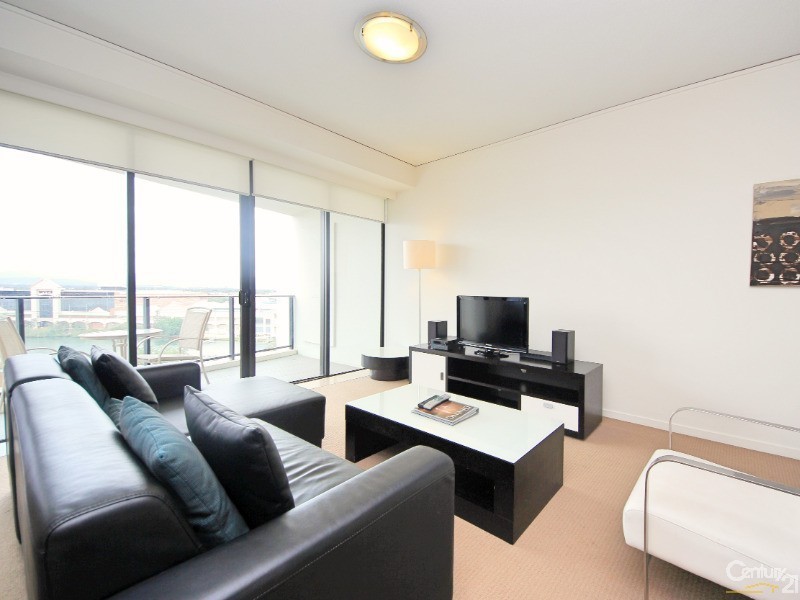 1007/22 Surf Parade, Broadbeach QLD 4218
