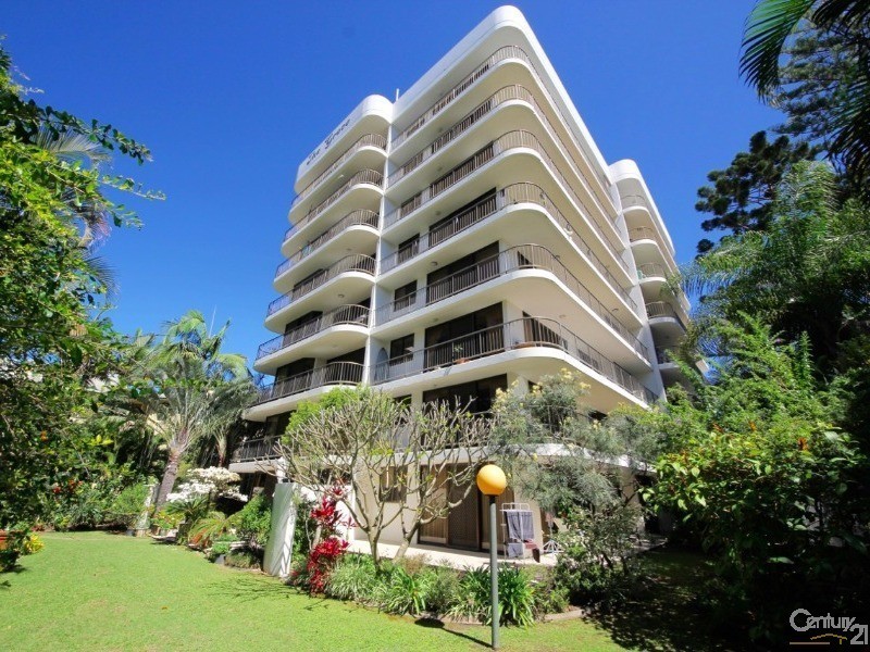 22 Armrick Avenue, Broadbeach QLD 4218