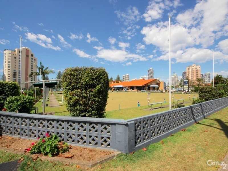 22 Armrick Avenue, Broadbeach QLD 4218