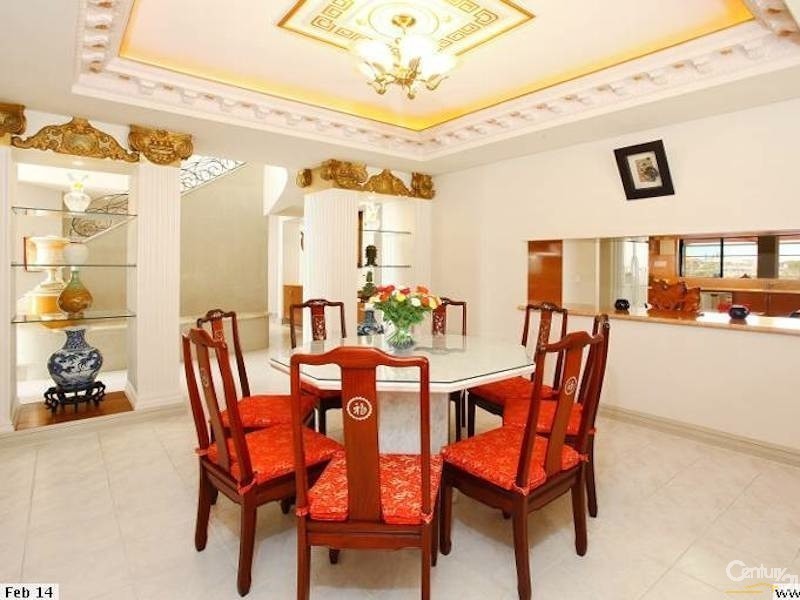 Clear Island Waters QLD 4226