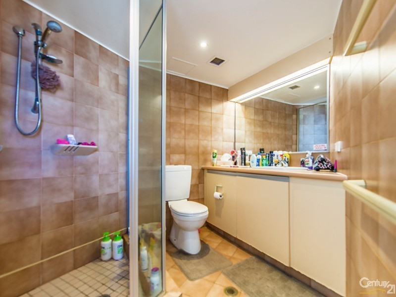 10D/18 Aubrey Street, Surfers Paradise QLD 4217